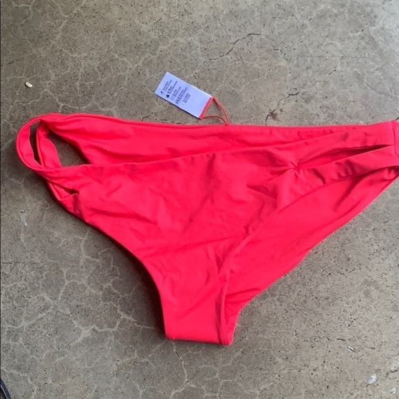 LSpace Estelle Bikini bottoms size large - Picture 6 of 6